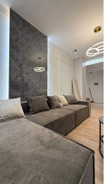 SUPER APARTAMENT ME QERA 2+1 NE DURRES !