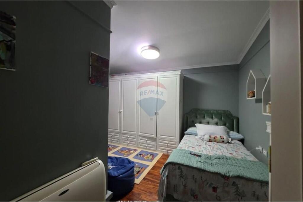 PENTHOUSE FOR SALE IN THE CENTER!