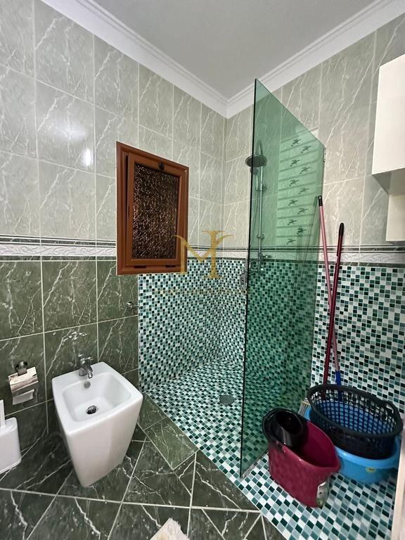 APARTAMENTE ME QERA 1+1 , NE DURRES , PRANE TREGUT FRUTA PERIMEVE !!