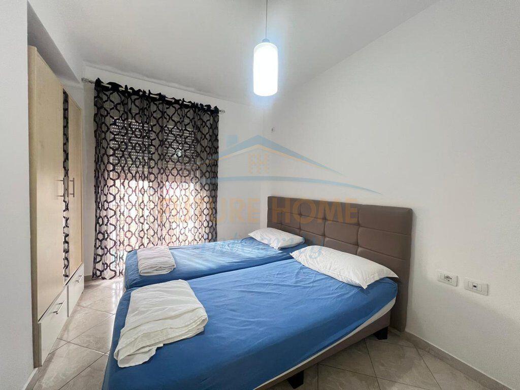 Qera, Apartament 2+1, Bulevardi Zogu I, Tiranë.