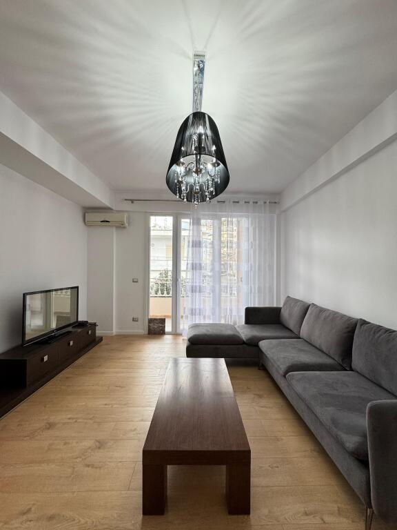 Shitet Apartament 2+1 me Kuzhinë të Veçuar – Vollga, Durrës