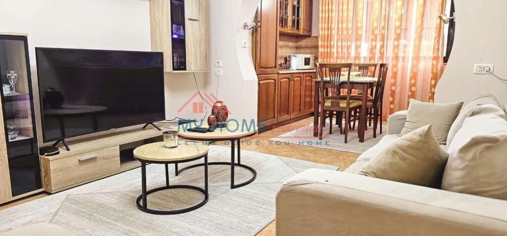 Apartament 2+1 me Qira te Myslym Shyri Tirane