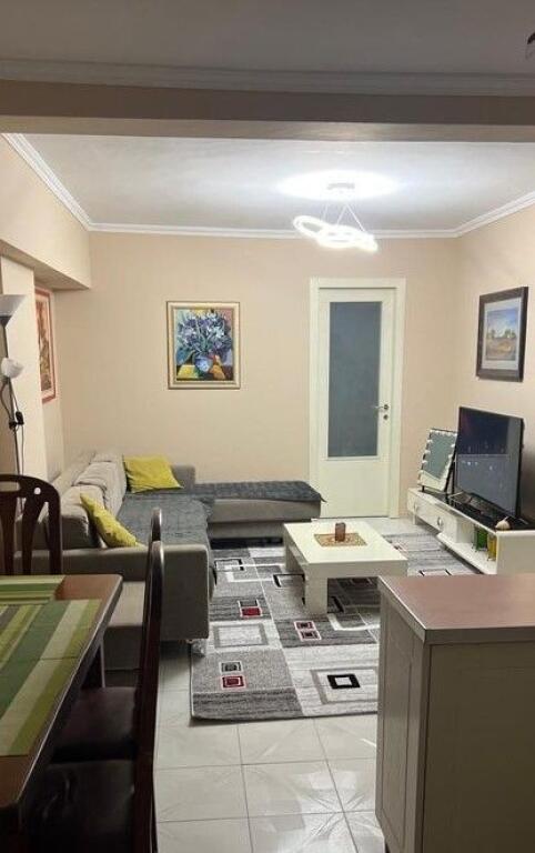 TEK CAFE FLORA SHESIM APARTAMENT 2+1