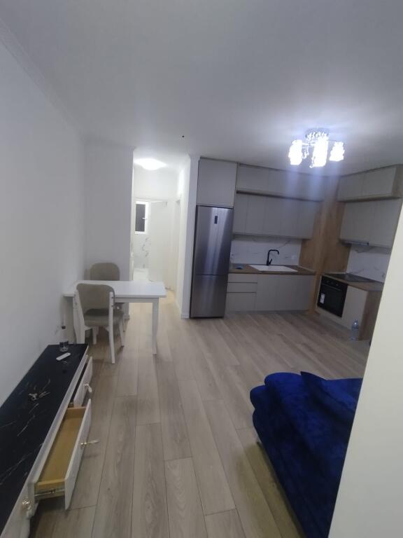 Jepet me qera apartament 1+1 ne Selite