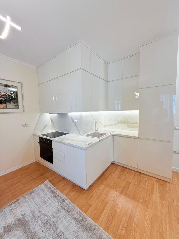 Apartament me qera 2+1+2 Rruga e Kosovareve