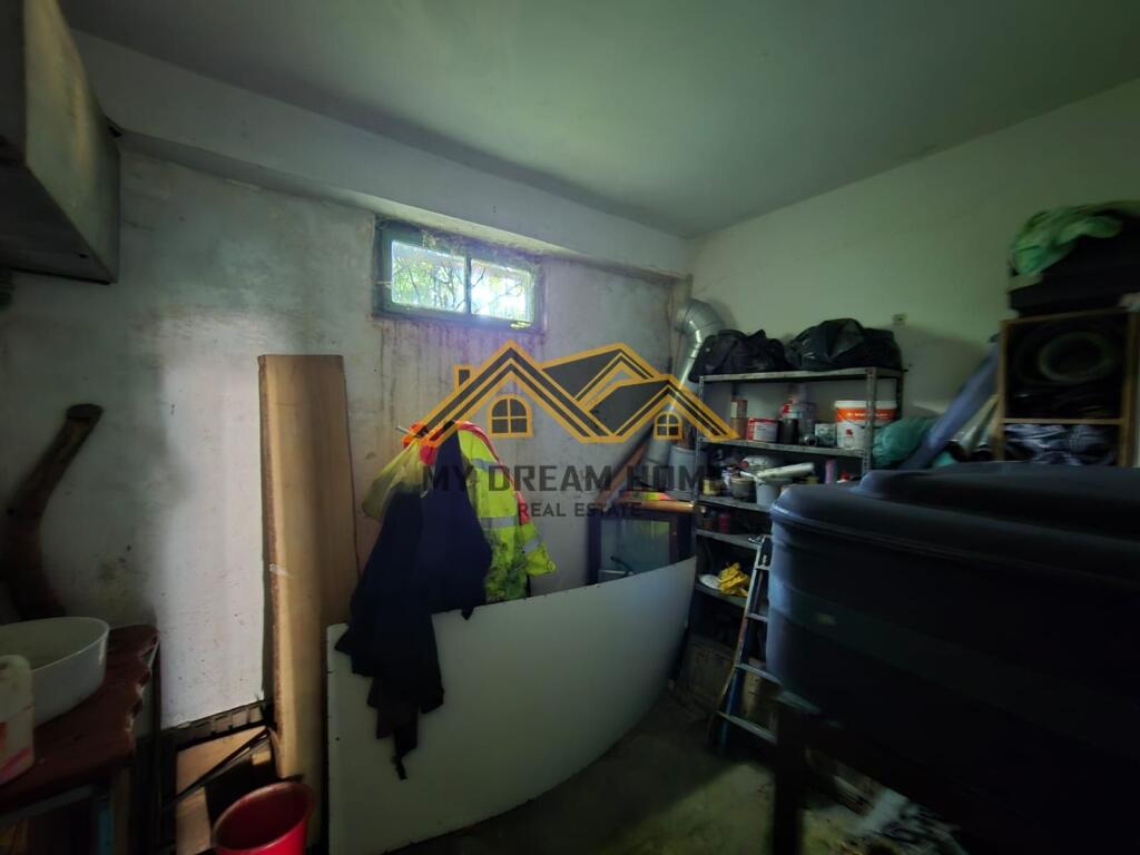 SHITET NDERTES PLAZH DURRES