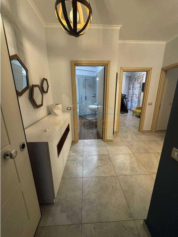 Qera, Apartament 2+1, Unaza e Re.