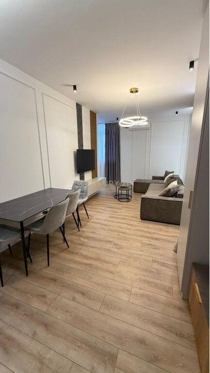 SUPER APARTAMENT ME QERA 2+1 NE DURRES !