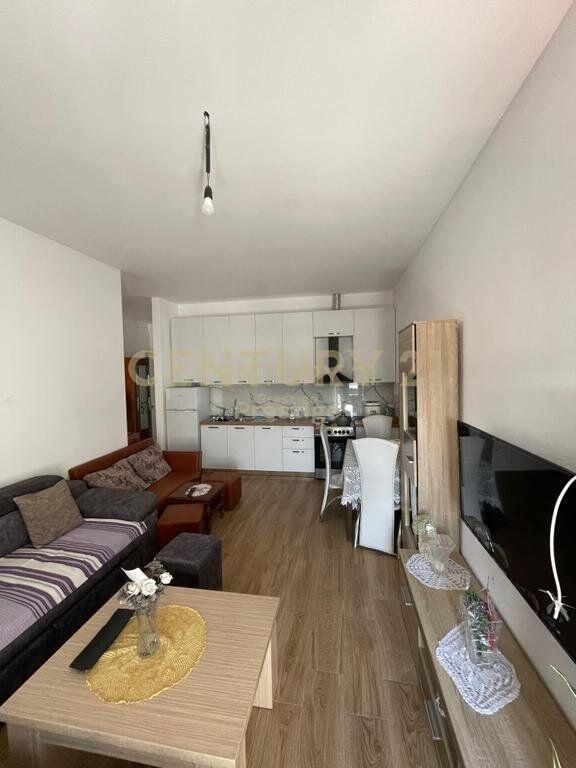 APARTAMENT I TIPOLOGJISE 2+1 ME QIRA, TEK ISH-DOGANA, TIRANE!
