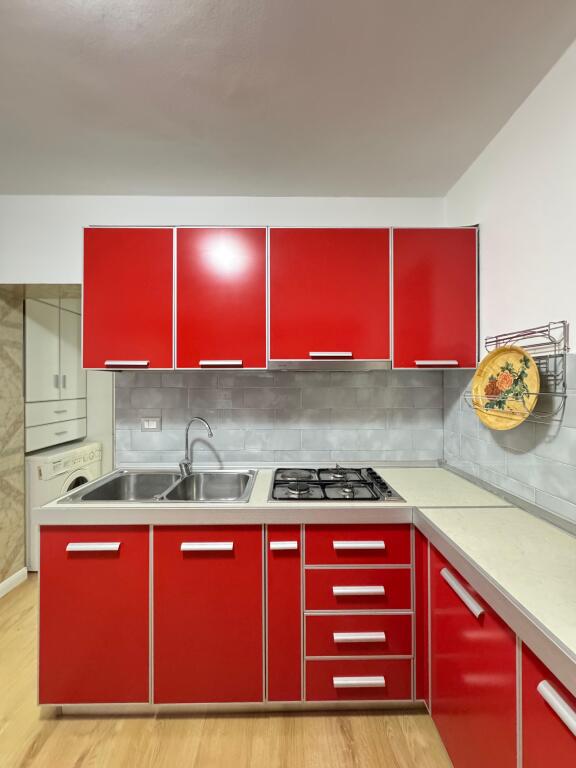 Shitet Apartament 2+1 me Kuzhinë të Veçuar – Vollga, Durrës