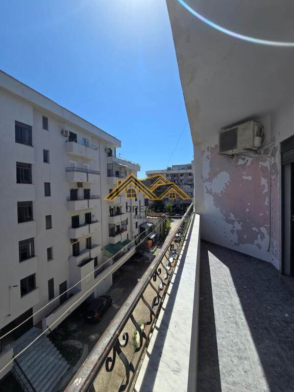 JEPET ME QERA APARTAMENT 1+1, KALI I TROJES PLAZH, DURRES.