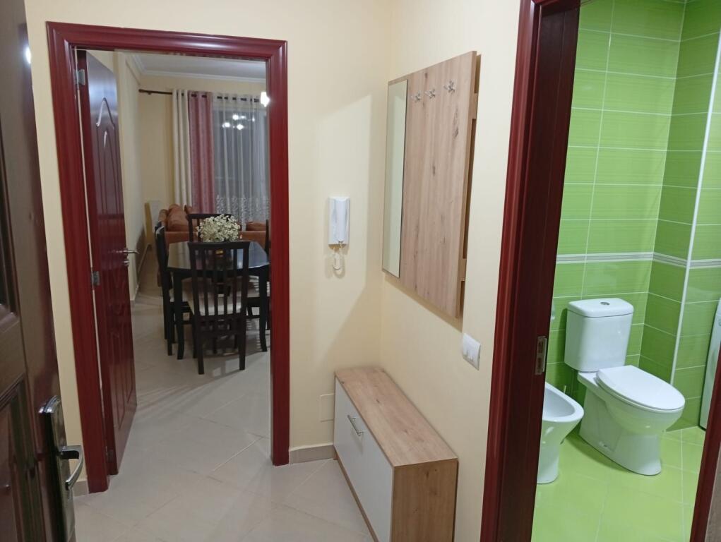 Apartament 2+1+2 jepet me qera