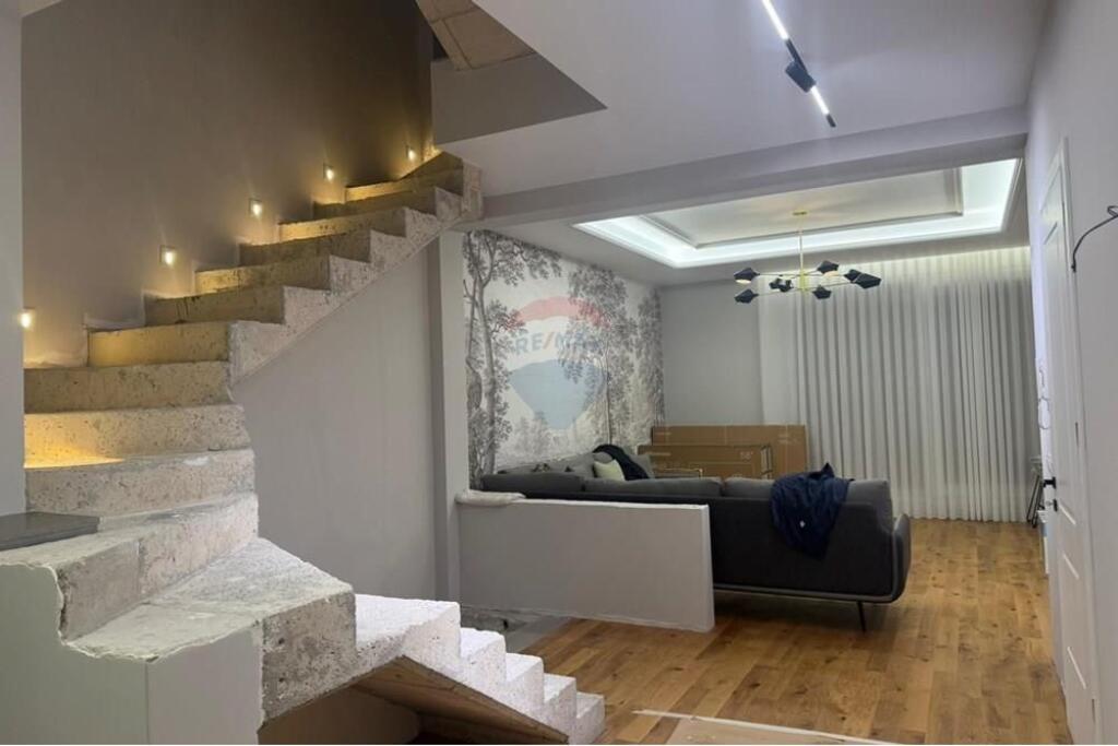 ✨Jepet me Qira Vilë | 📍Farkë, Tiranë