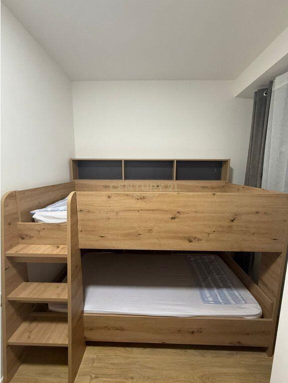 JEPET ME QERA APARTAMENT 2+1 TE KOMPLEKSI MOLLA