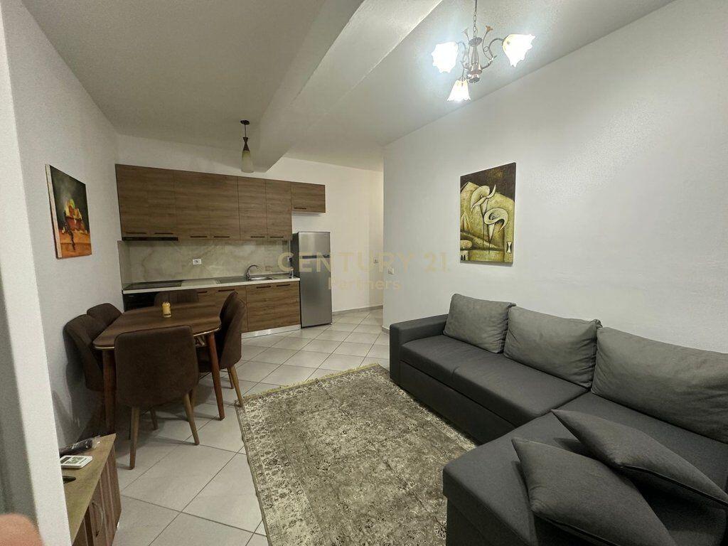 APARTAMENT 1+1 ME QIRA, BRRYLI!