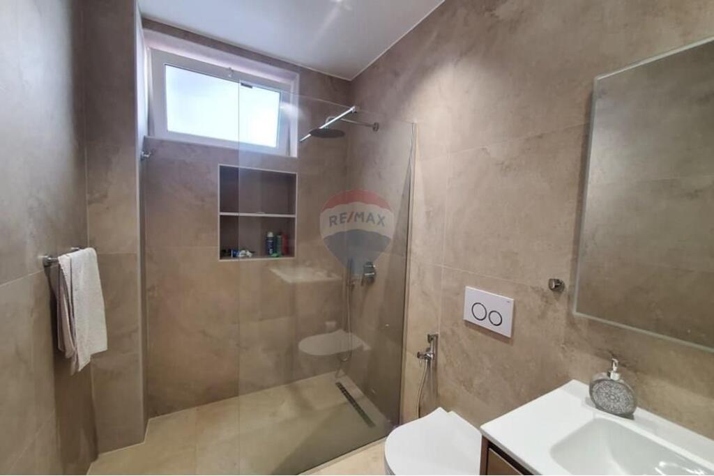 Apartament per qira 2+1 tek Rruga e Durresit