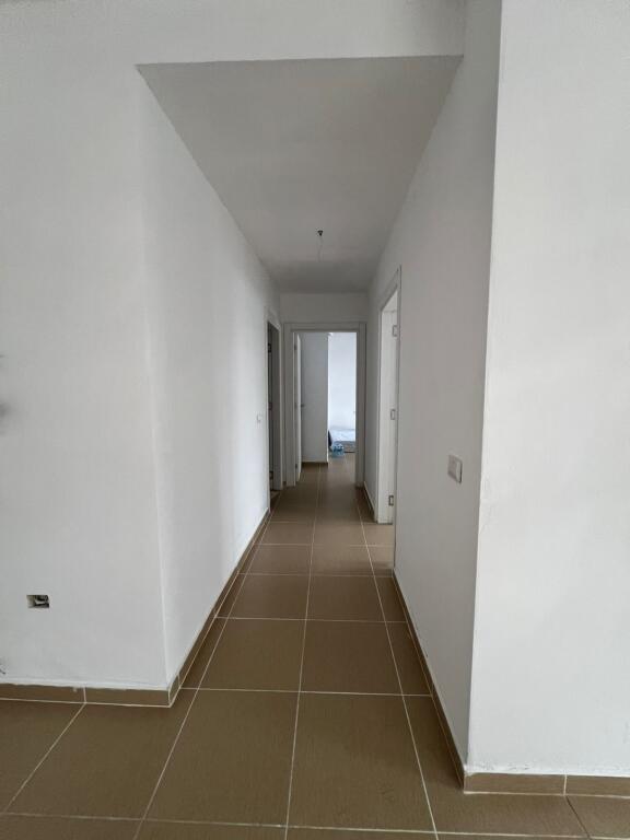 🏡 Shitet Apartament 2+1 – Kodra e Diellit 2