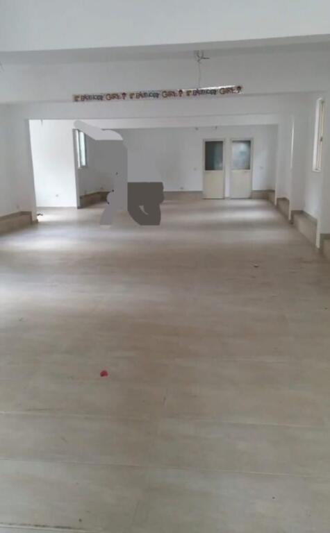 Jepet Me Qera Ambient Biznesi