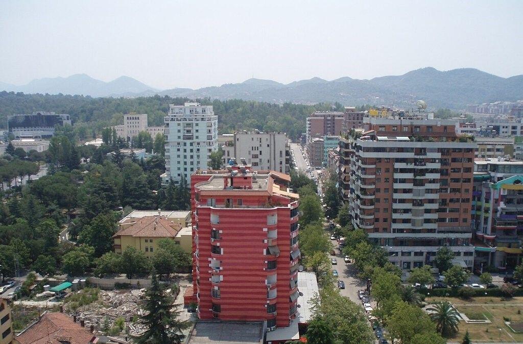 Commercial unit for sale, ground floor in the Ish - Blloku area, guaranteed return on investment!