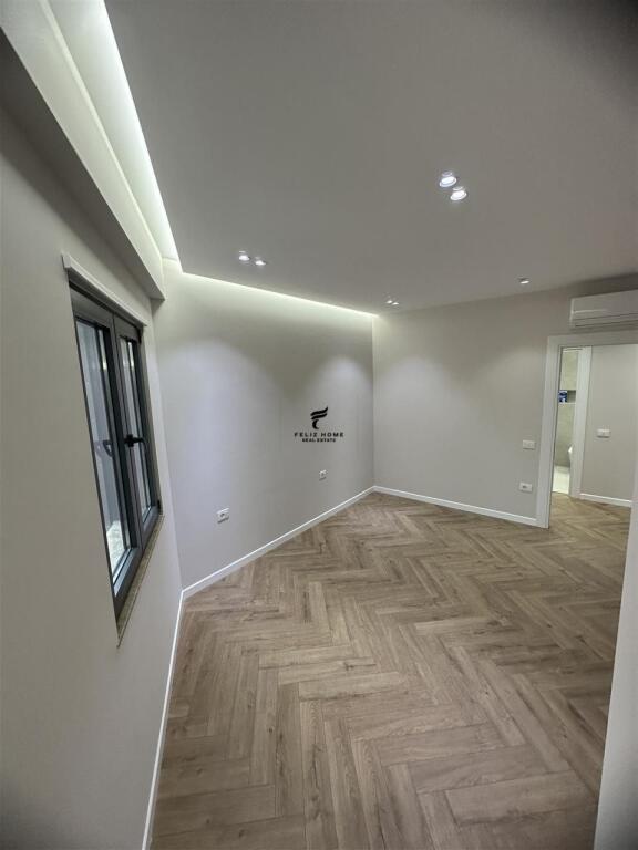 OFFICE FOR RENT 130 M2 ASTIR 1,100 EURO