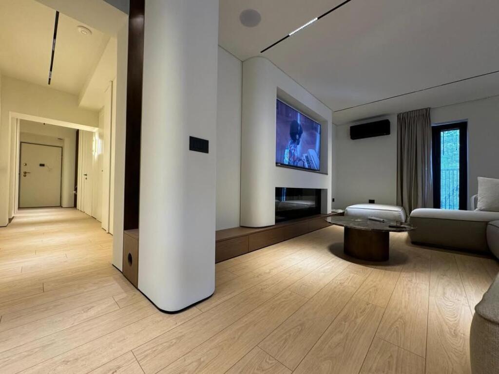 ME QIRA – APARTAMENT 2+2 BANJO + 1 BALLKON – RR. PETI (FUND), LIQENI I THATË