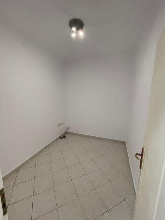 Office space 4+1 for rent at Art Turbina