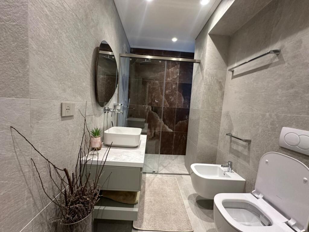 JEPET ME QERA APARTAMENT VIJA E DYTE ME PLAZHIN; PLAZH HEKURUDHA