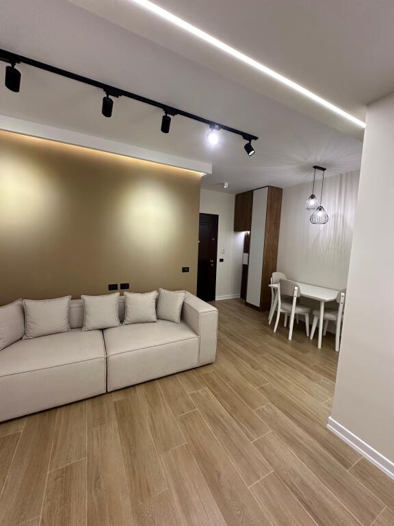 Via Durazzo, vendesi in vendita 1+1!