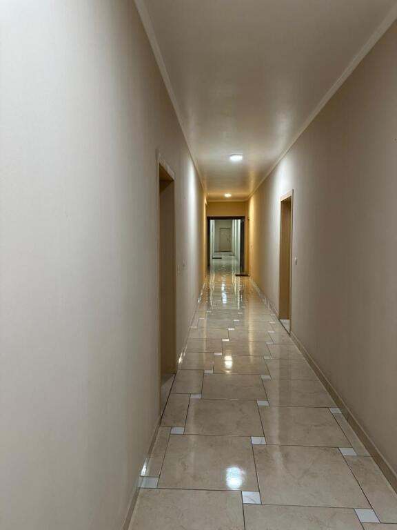 Appartamento + Parcheggio - In Affitto - Comune di Parigi