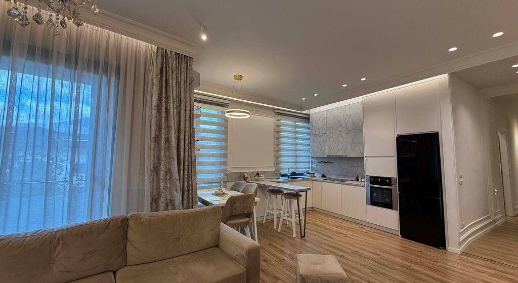 APARTAMENT 2+1+2+ POST PARKIMI PËR QIRA TEK PARK GATE RRUGA E ELBASANIT!