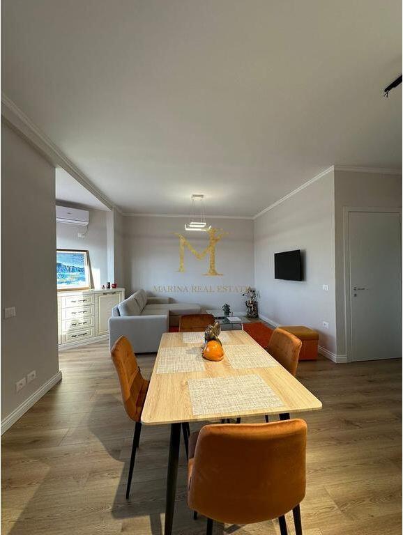 APARTAMENTE ME QERA 1+1 , NE DURRES , PRANE TREGUT FRUTA PERIMEVE !!