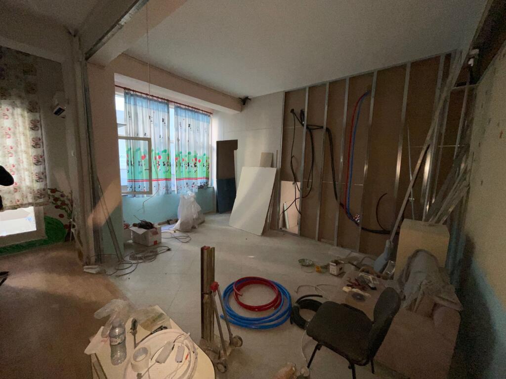 Jepet apartament me qera 1+1 400€