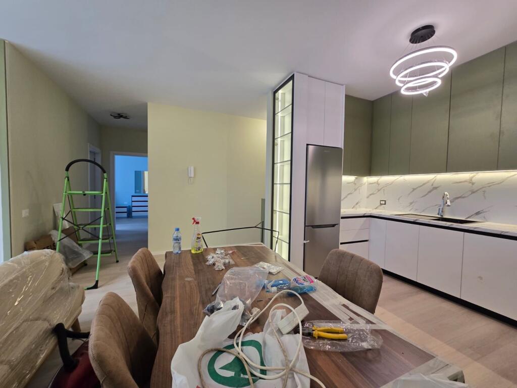 For rent at Liqeni Thate 2+1+2+post