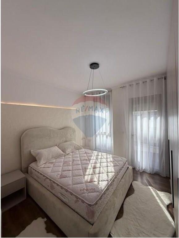 Shitje APARTAMENT 1+1 YZBERISHT !
