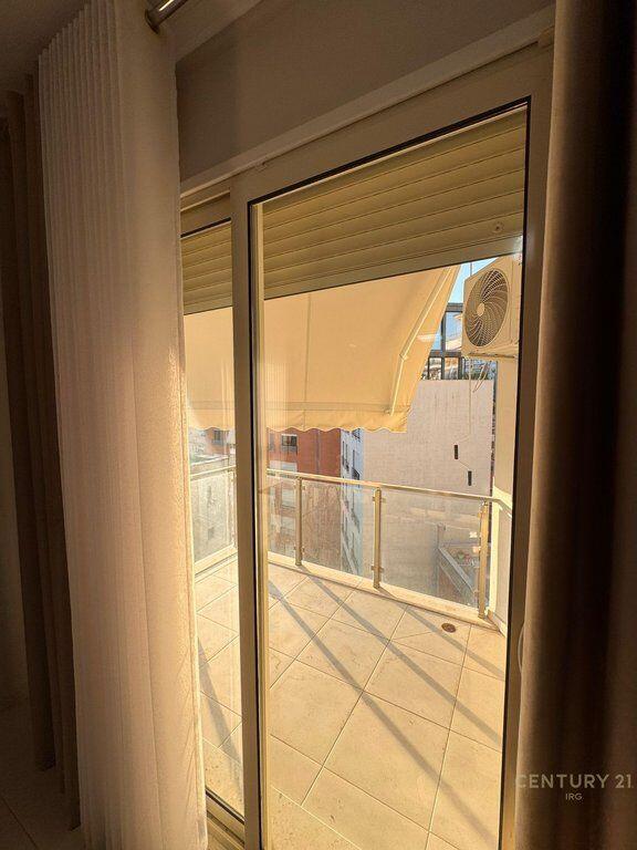 APARTAMENT 2+1 ME QERA PRANE PROKURORISE SE TIRANES!
