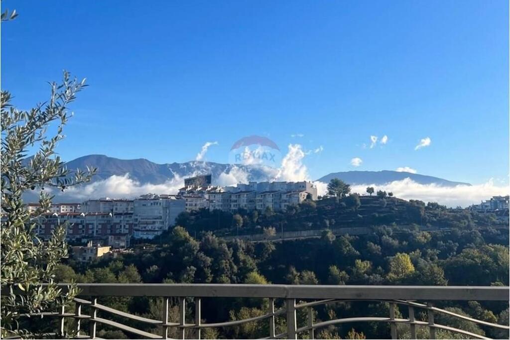 Dupleks ne shitje Kodra e Diellit 2!  ID: 530181047-482