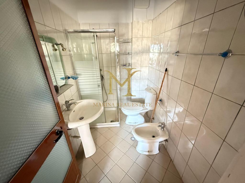 Shitet Apartament 2+1 i investuar, plazh Hekurudha !