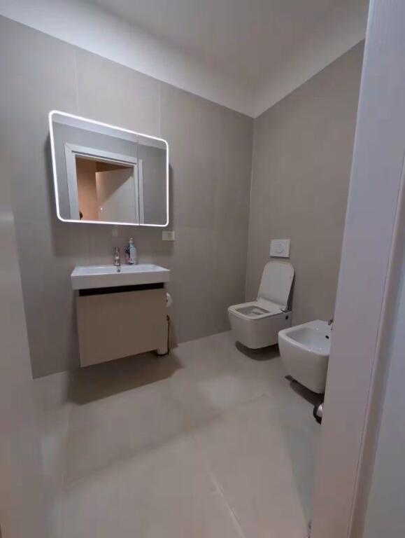 APARTAMENT ME QERA 2+1 KOMUNA E PARISIT 900 EURO