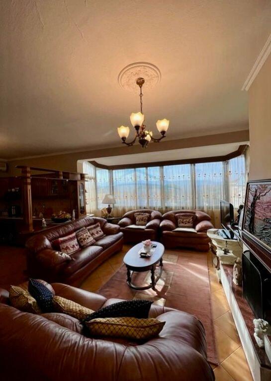 Shitet, Apartament 2+1, Zogu i Zi, Tirane