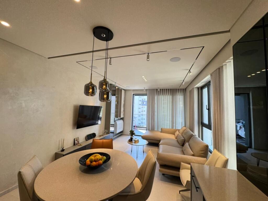 apartament  me qira , pamje totale deti  