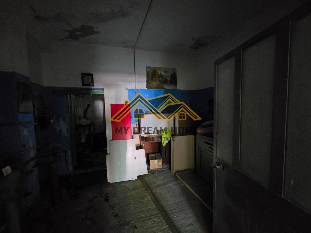 SHITET NDERTES PLAZH DURRES