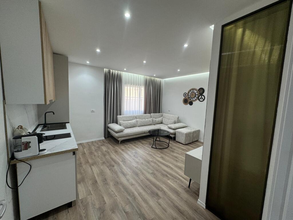 🏡 Apartament 2+1 me Qira 📍 Rruga Bogdanëve / Rruga e Kavajës