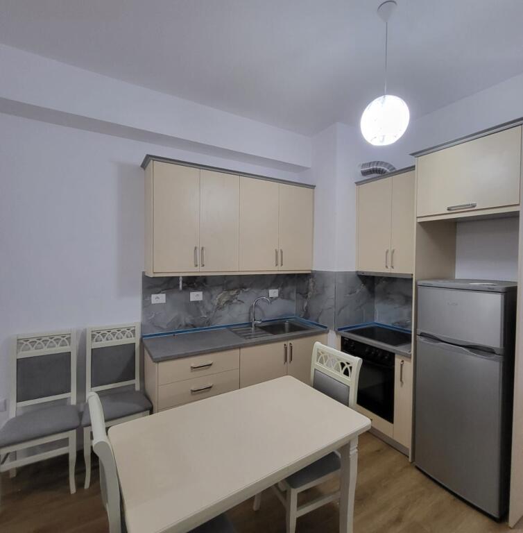 🏡 Jepet me Qira Apartament 2+1 – Kompleksi Kadiu, Ali Demi 📍