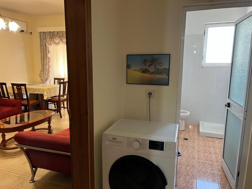 Jepet Me Qera Apartament 1+1+1 Ballkon