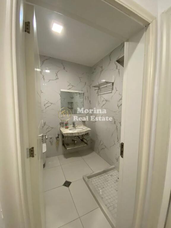 Qera, Apartament 1+1, Rruga Jorgo Plaku , 400 Euro/Muaj,