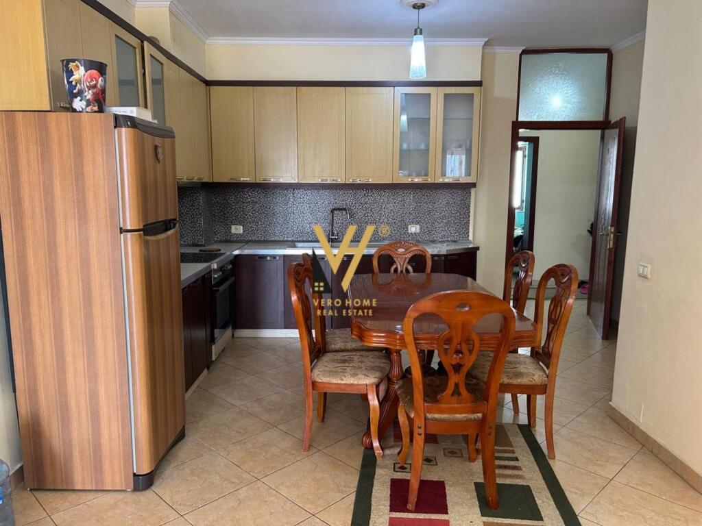 JEPET APARTAMENT 2+1+2+2BLK ME QERA TE TERMINALI, CASA ITALIA 47.000 LEKE