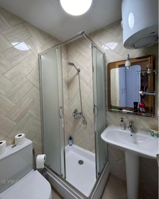 Apartament 3+1 me qira tek 21 Dhjetori