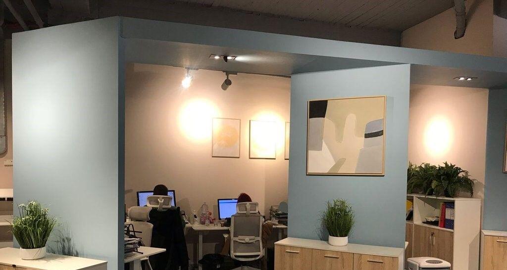 JAPIM ME QIRA ZYRË MODERNE NË KOMPLEKSIN CONDOR, TIRANË