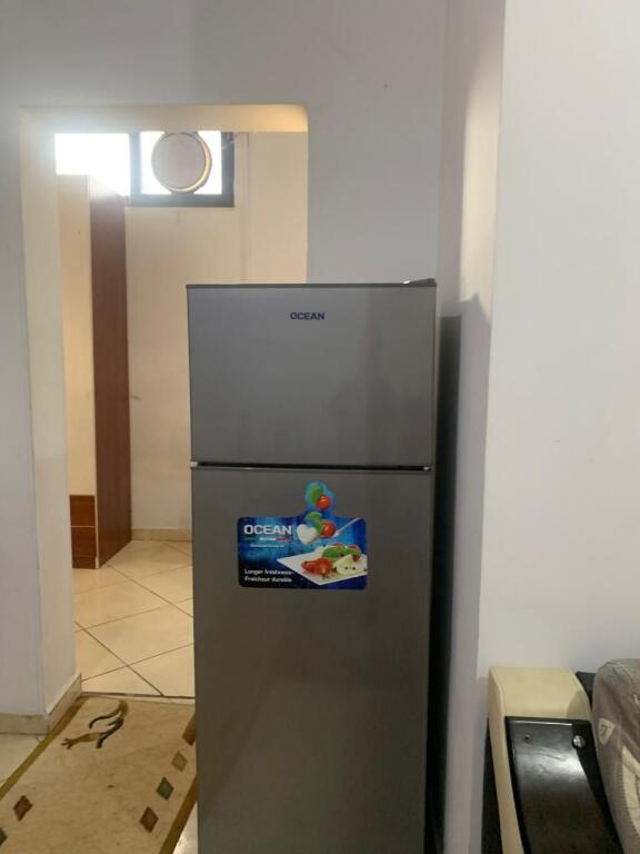 SHTËPI ME QIRA –📍 Zona: Bulevardi i Ri