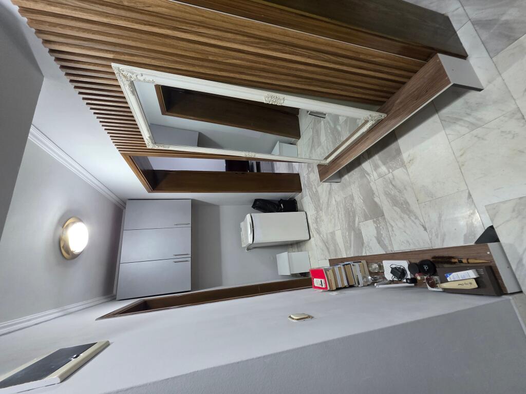 Jepet apartament me qera 1+1, prane Stadiumit Dinamo